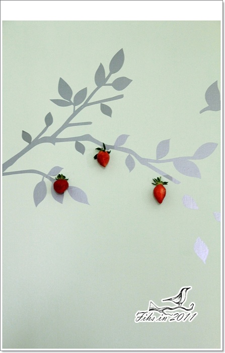 [擷影]2011.02.22牆上的草莓